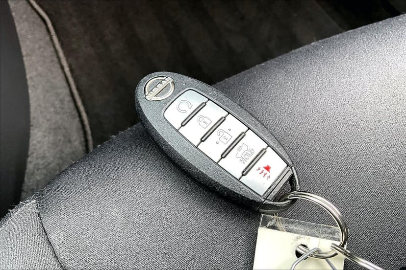 2025 Nissan Altima - Image 15