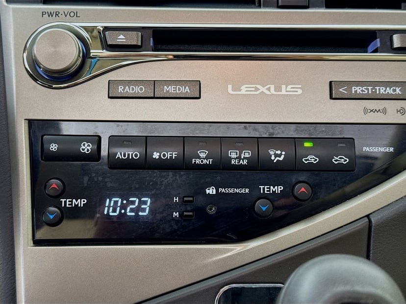 2015 Lexus RX - Image 19