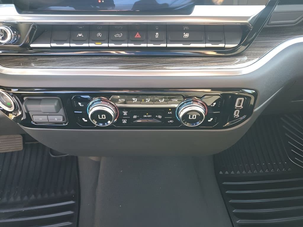 2026 GMC Sierra 1500 - Image 33