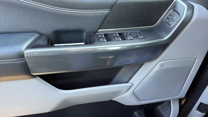 2022 Ford F-150 - Image 12