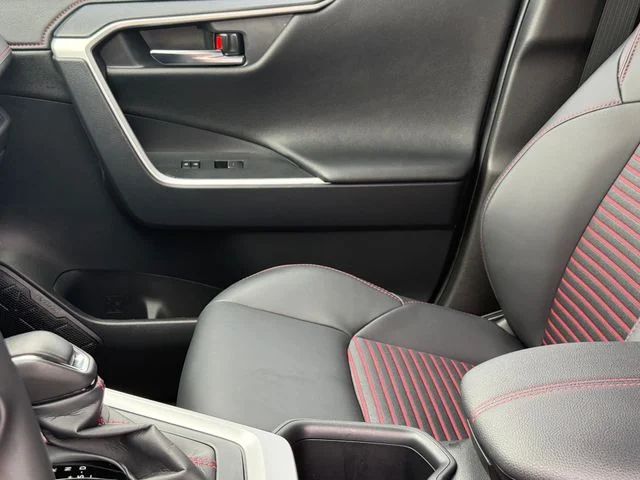 2025 Toyota RAV4 Plug-In Hybrid - Image 13