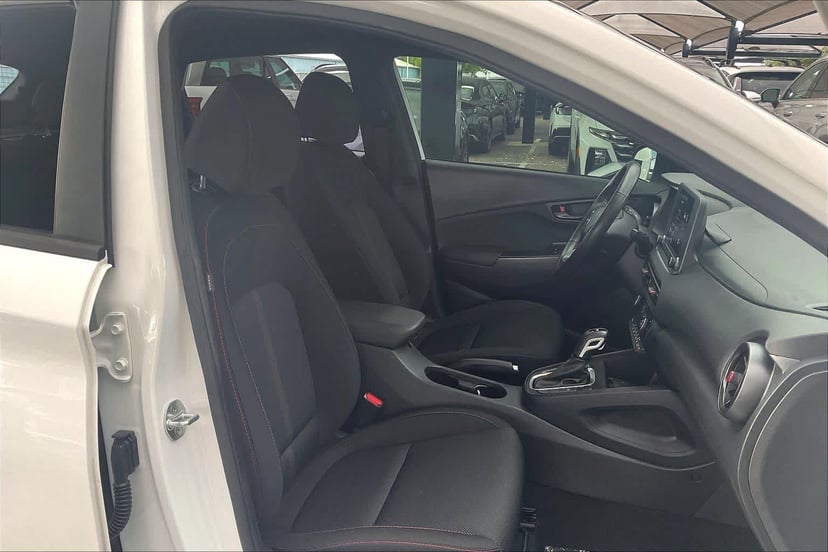 2022 Hyundai Kona - Image 9
