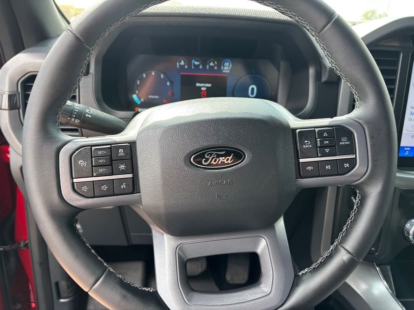 2025 Ford F-150 - Image 14
