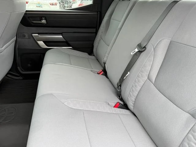 2025 Toyota Tundra - Image 29