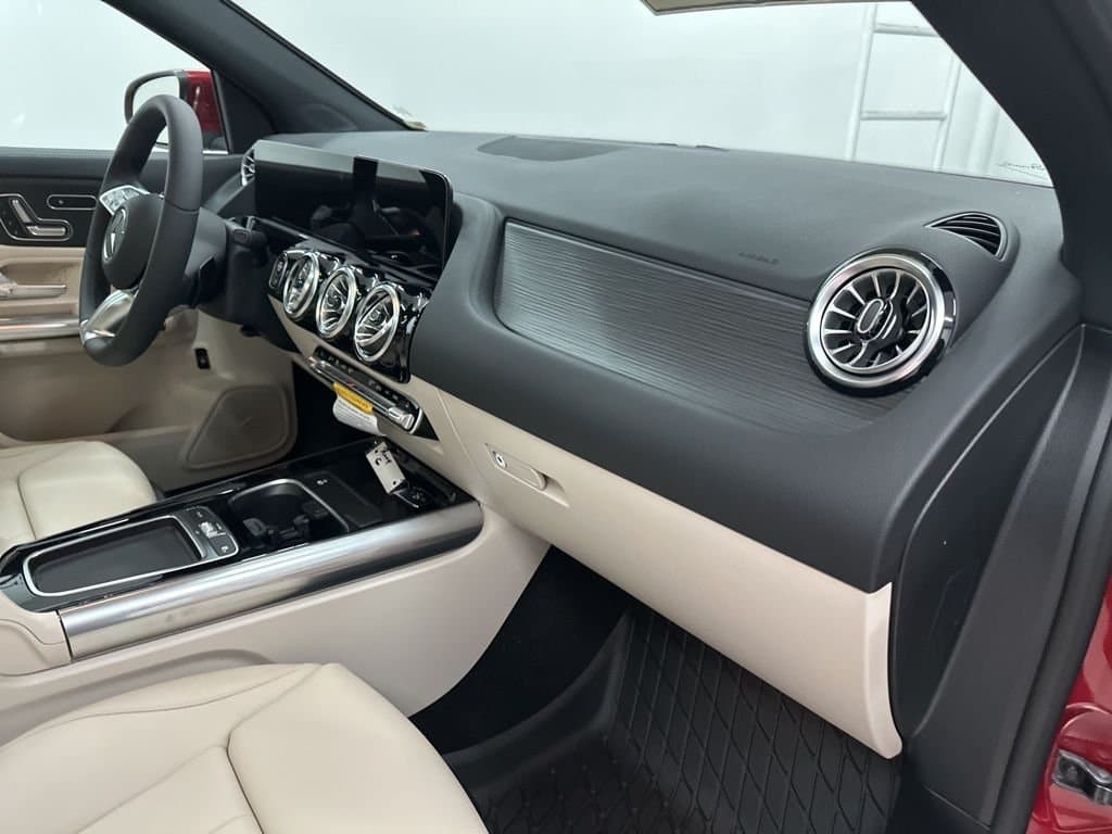 2026 MERCEDES-BENZ GLA - Image 28