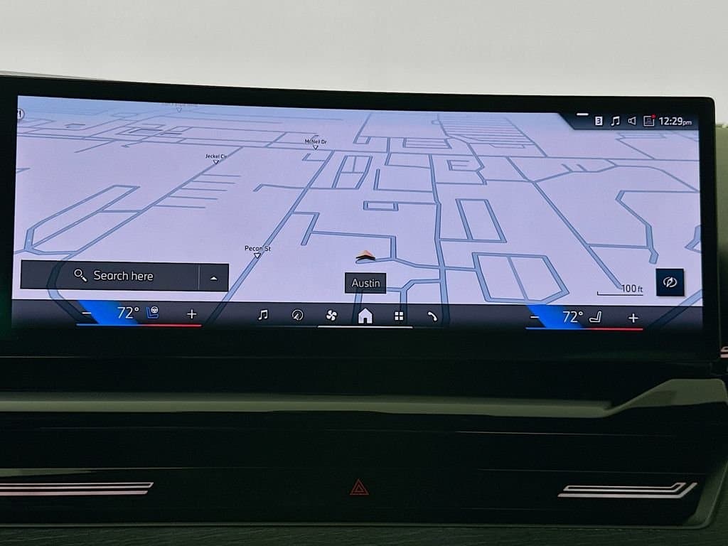 2025 BMW 5 Series - Image 13