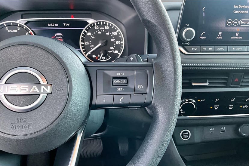 2023 Nissan Rogue - Image 24
