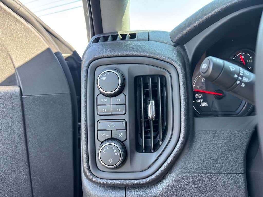 2026 Chevrolet Silverado 1500 - Image 21
