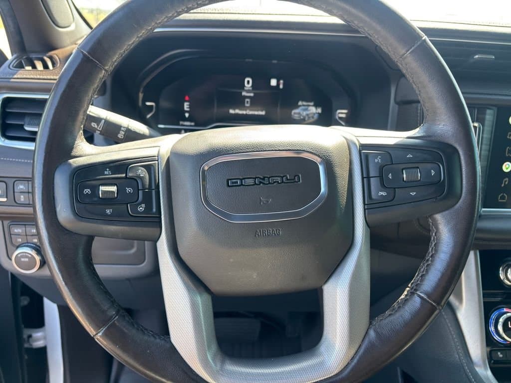 2022 GMC Yukon - Image 13