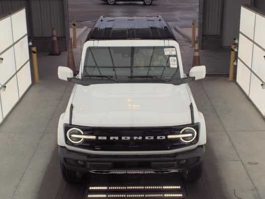 2025 Ford Bronco - Image 2