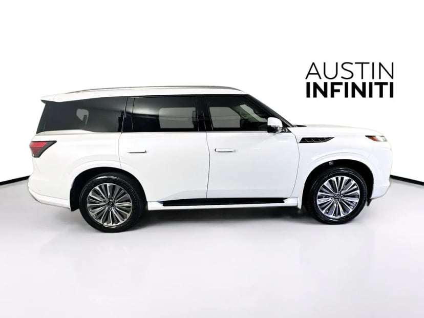 2026 INFINITI QX80 - Image 8