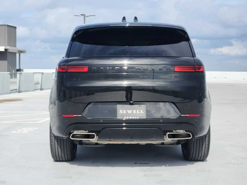 2025 Land Rover Range Rover Sport - Image 6