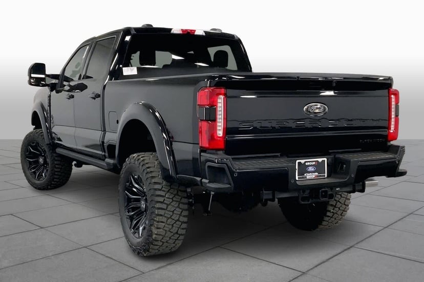 2026 Ford Super Duty - Image 11