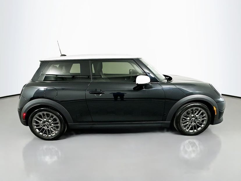 2025 MINI Cooper S - Image 4