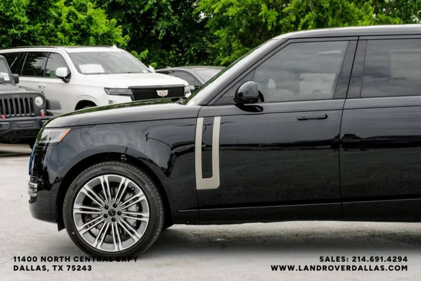 2026 Land Rover Range Rover - Image 10