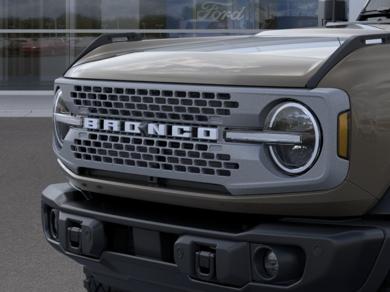 2026 Ford Bronco - Image 32