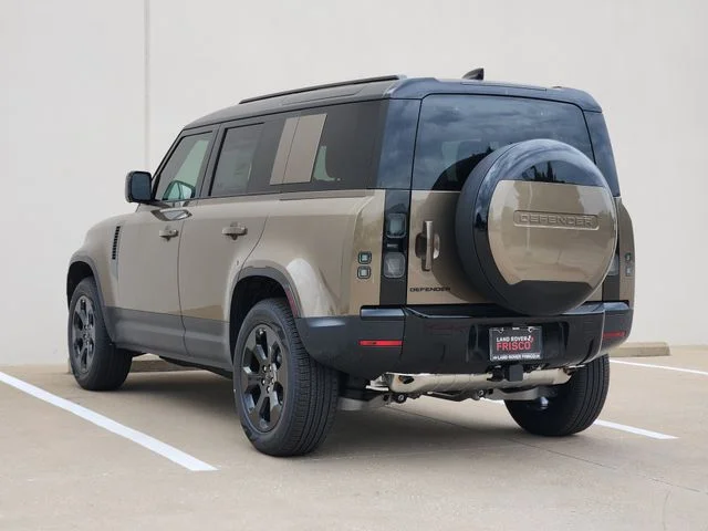 2026 Land Rover Defender 110 - Image 3