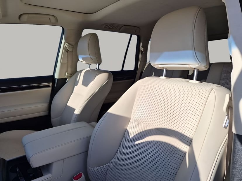 2023 Lexus GX - Image 31