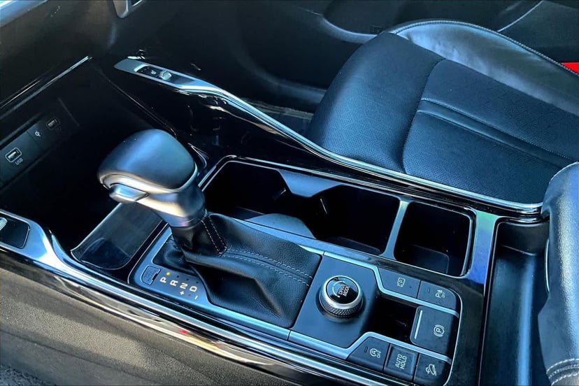2021 Kia Sorento - Image 17