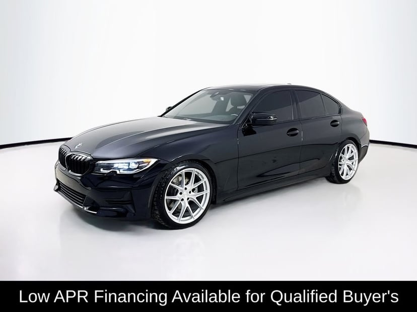 2022 BMW 3 Series - Image 3