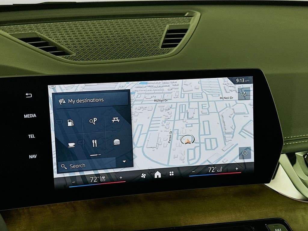 2025 BMW X1 - Image 12