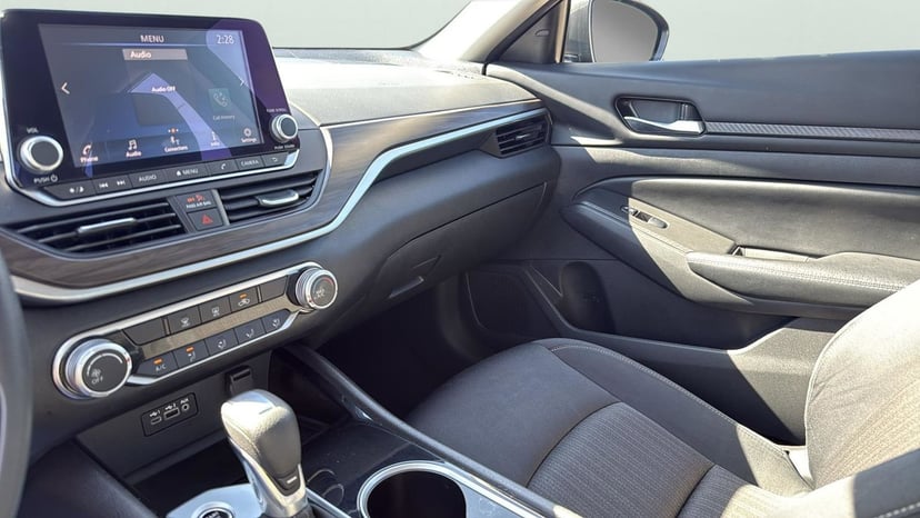 2024 Nissan Altima - Image 20