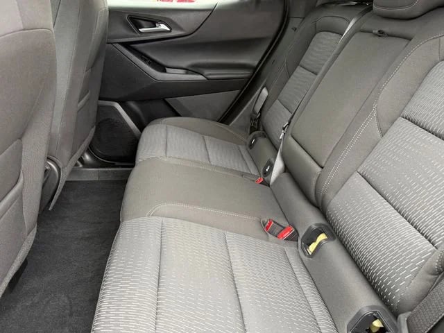 2025 Chevrolet Equinox - Image 21