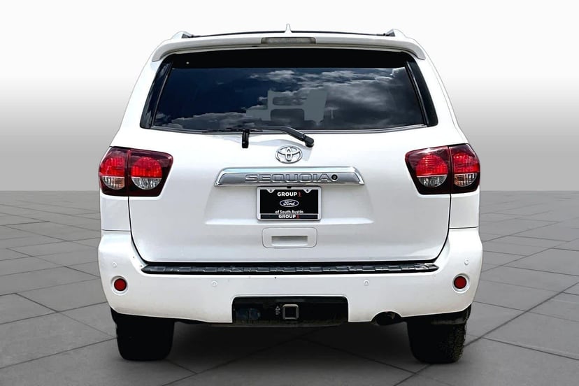 2019 Toyota Sequoia - Image 5