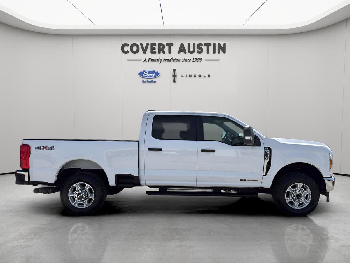 2025 Ford F-350SD - Image 6