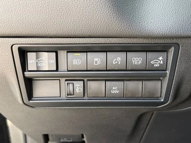 2023 Toyota Tundra Hybrid - Image 23