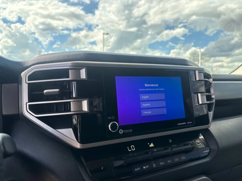 2022 Toyota Tundra - Image 18