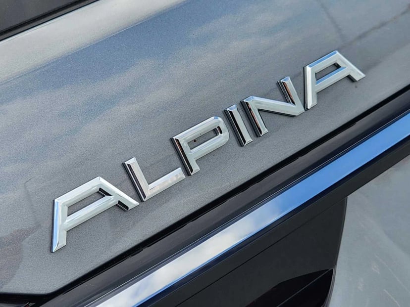 2025 BMW ALPINA XB7 - Image 12