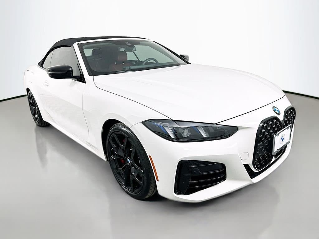 2025 BMW 4 Series - Image 3