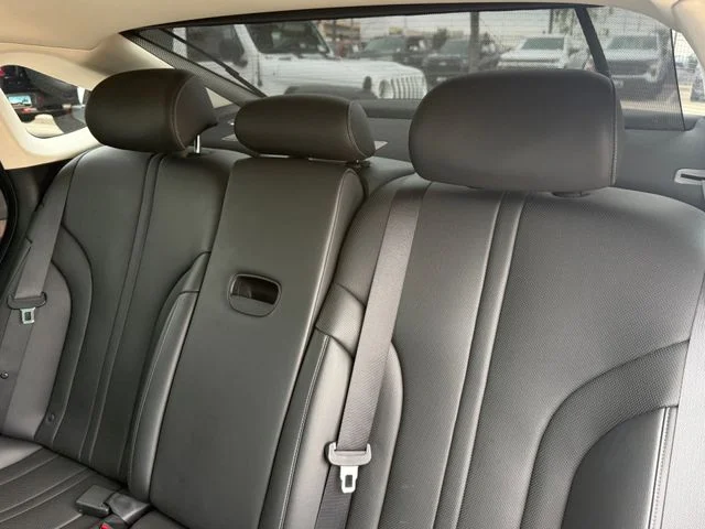 2021 Genesis G80 - Image 29