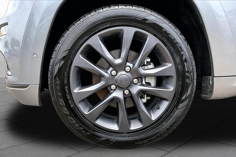 2018 Jeep Grand Cherokee - Image 11