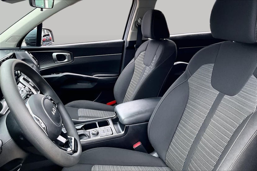 2022 Kia Sorento - Image 8