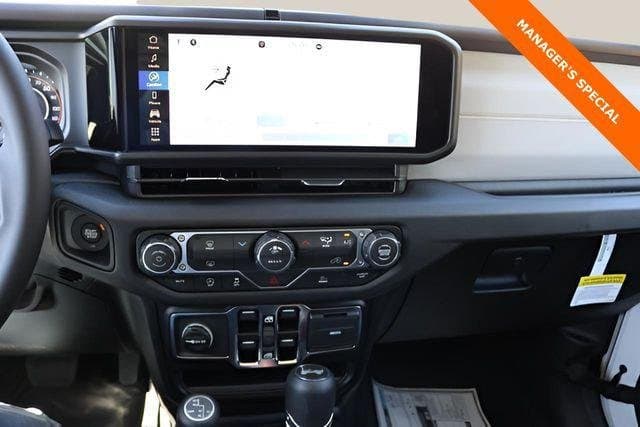 2026 Jeep Wrangler - Image 21