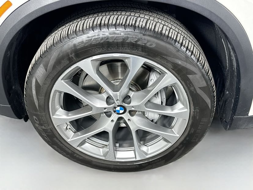 2024 BMW X5 - Image 32