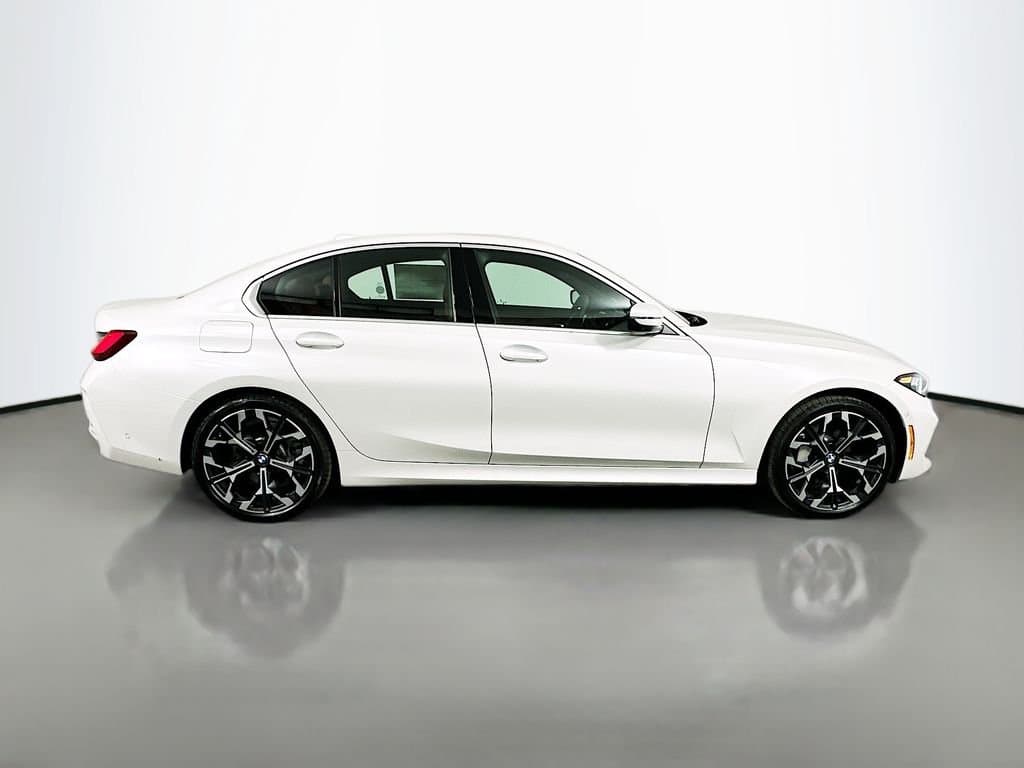 2026 BMW 3 Series - Image 4