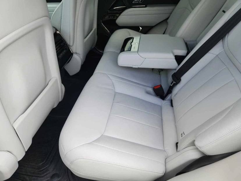 2025 Land Rover Range Rover Sport - Image 24