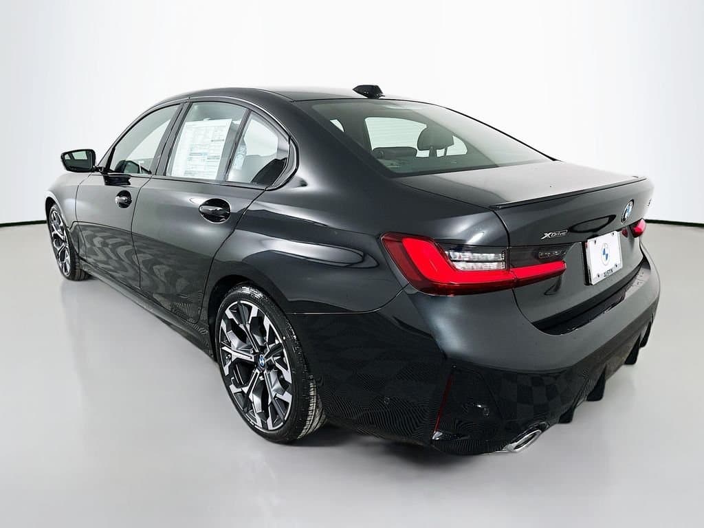 2026 BMW 3 Series - Image 7
