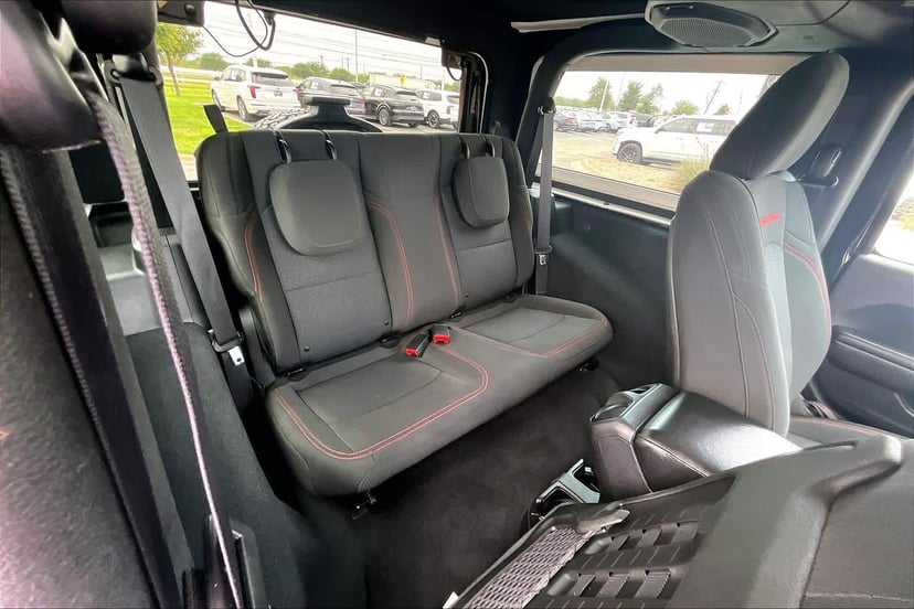 2018 Jeep All-New Wrangler - Image 18