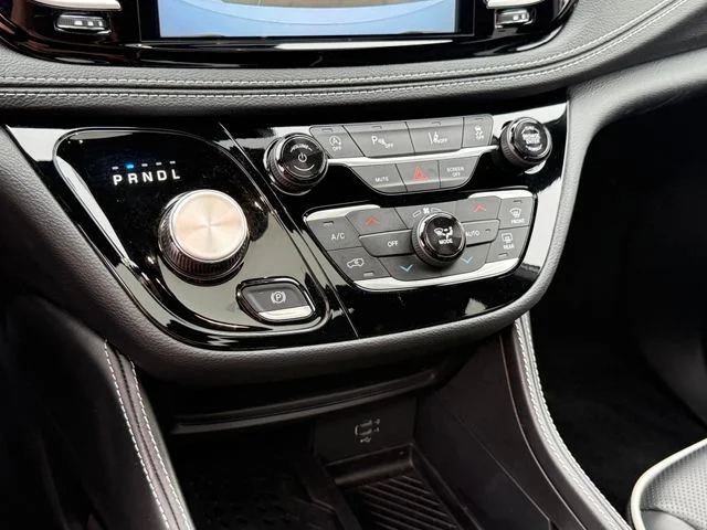 2026 Chrysler Pacifica - Image 20