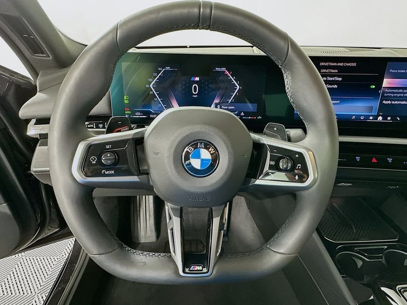 2025 BMW 5 Series - Image 11