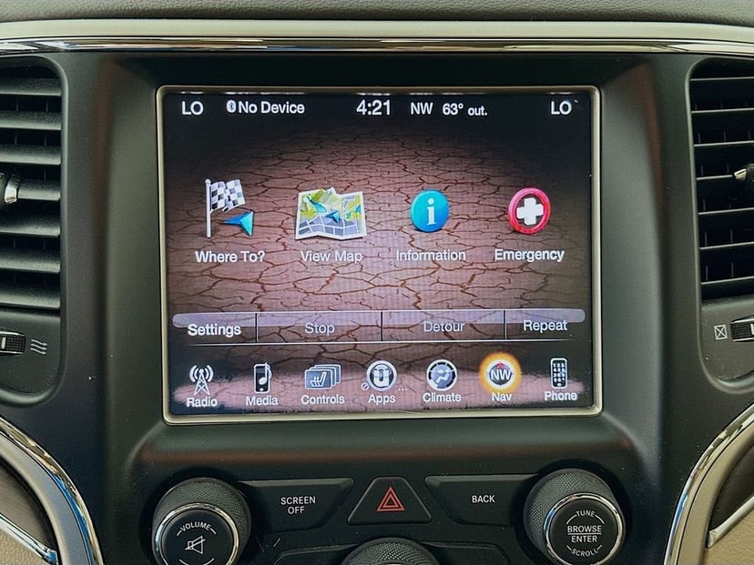 2014 Jeep Grand Cherokee - Image 15