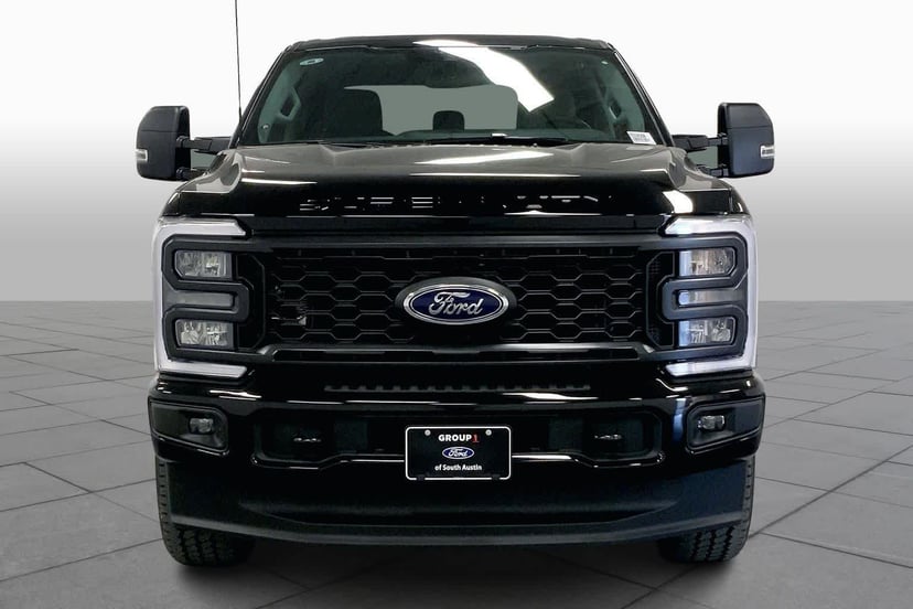 2026 Ford Super Duty - Image 3