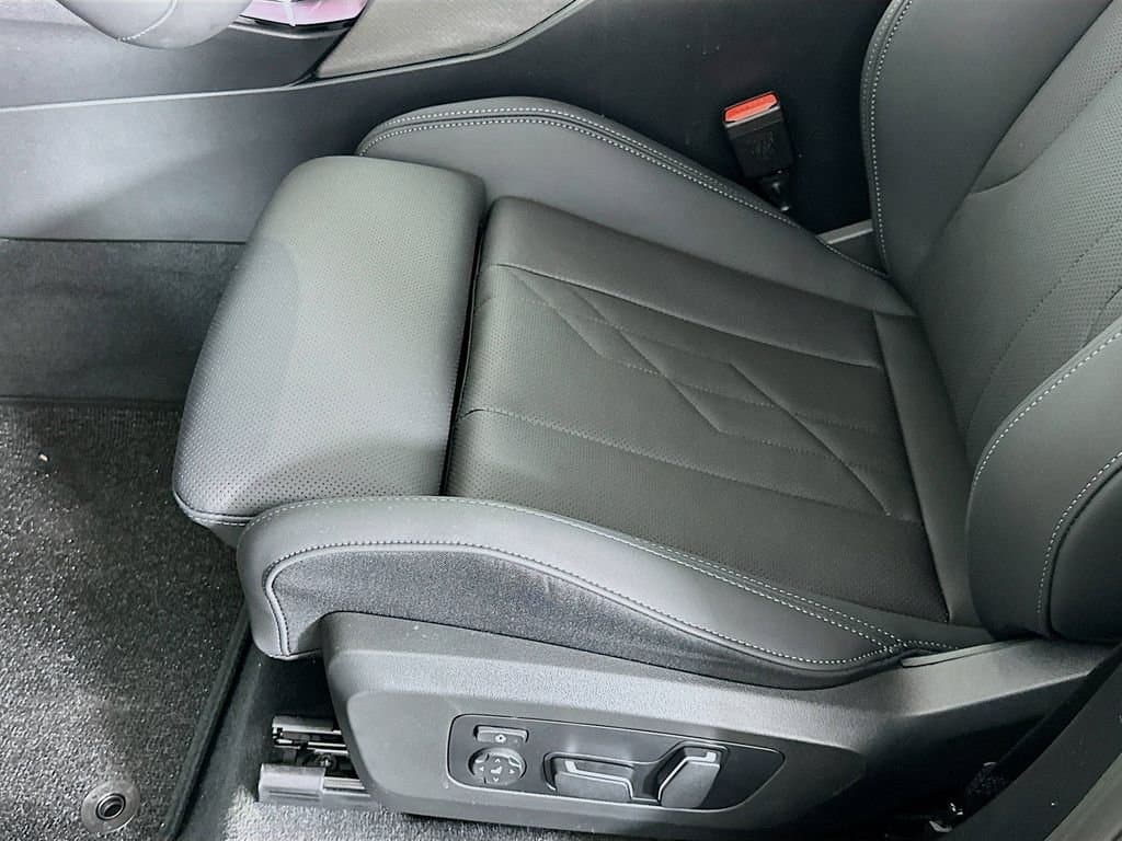 2026 BMW X3 - Image 21