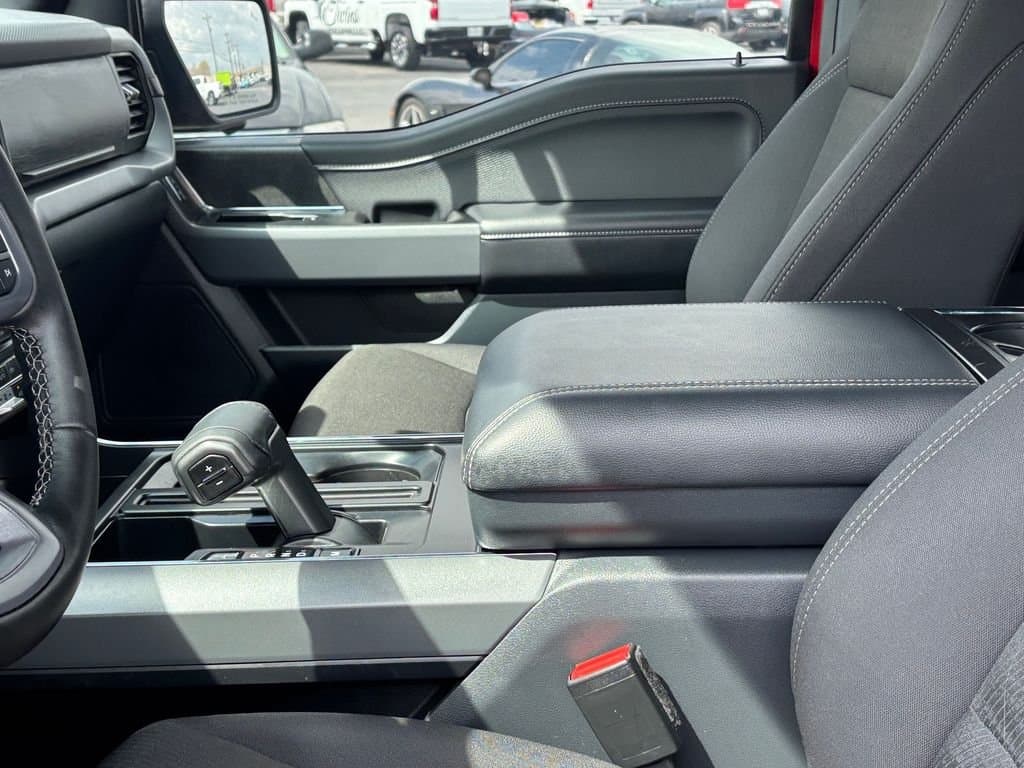 2025 Ford F-150 - Image 10