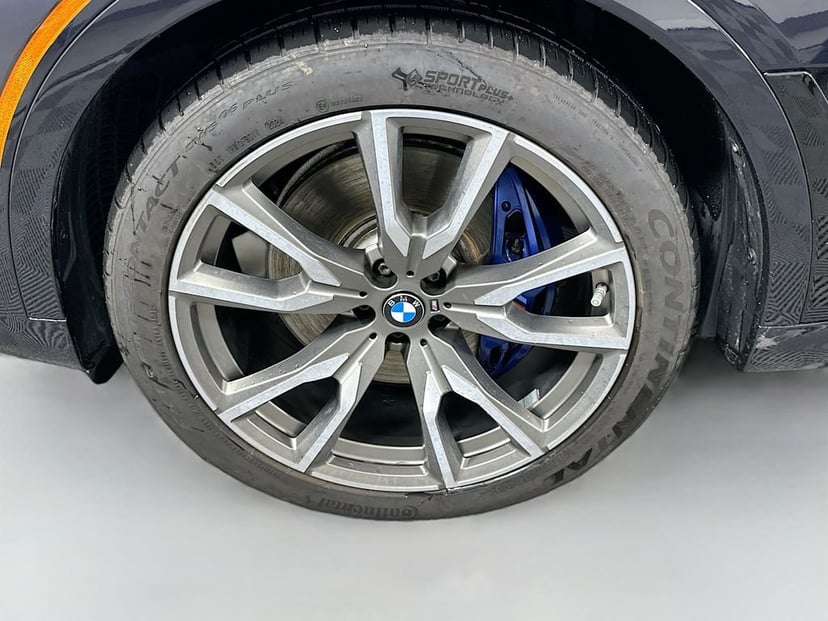 2022 BMW X7 - Image 33