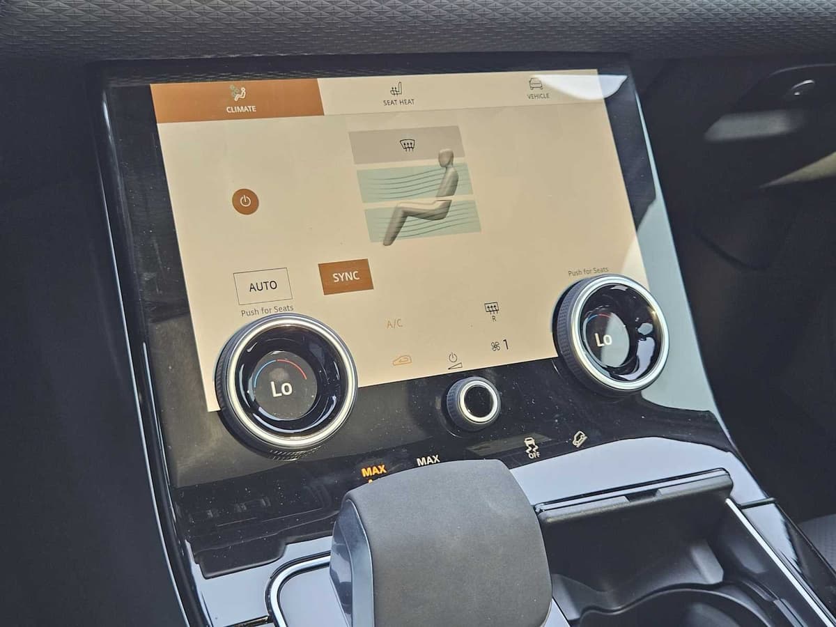 2022 Land Rover Range Rover Velar - Image 15